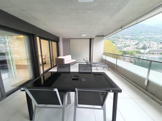 Residenza Vivian Deluxe Apartments Локарно Екстериор снимка