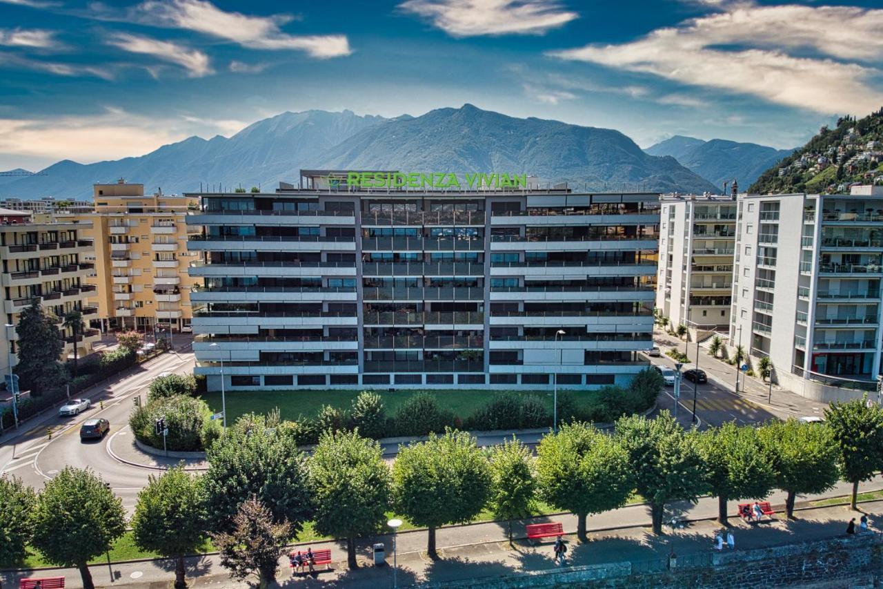 Residenza Vivian Deluxe Apartments Локарно Екстериор снимка