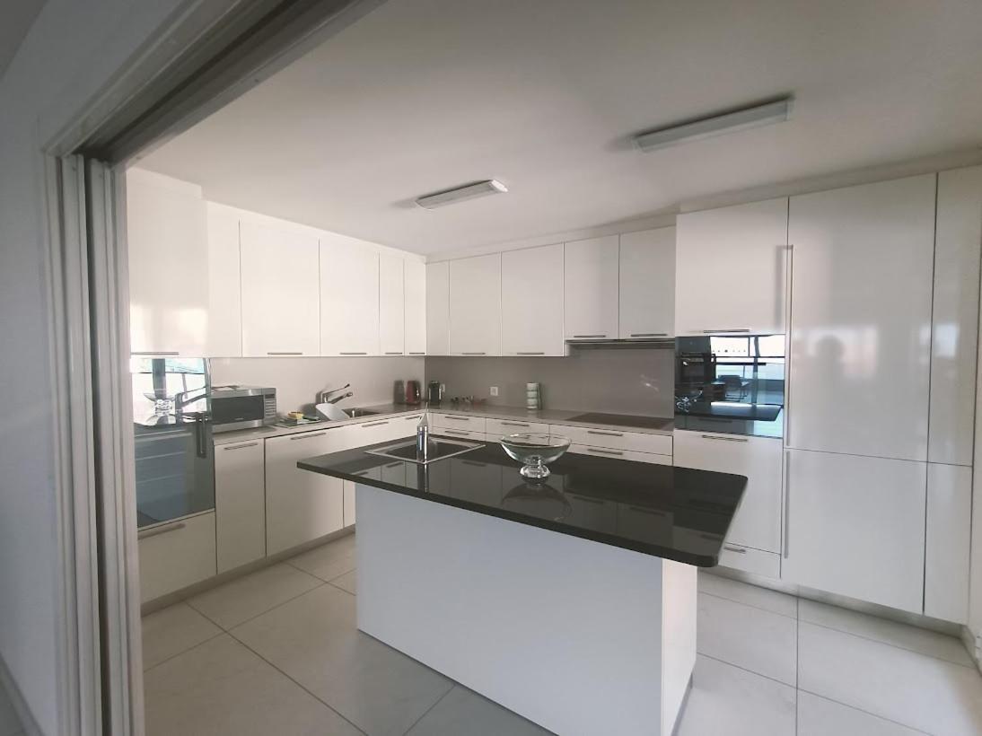 Residenza Vivian Deluxe Apartments Локарно Екстериор снимка