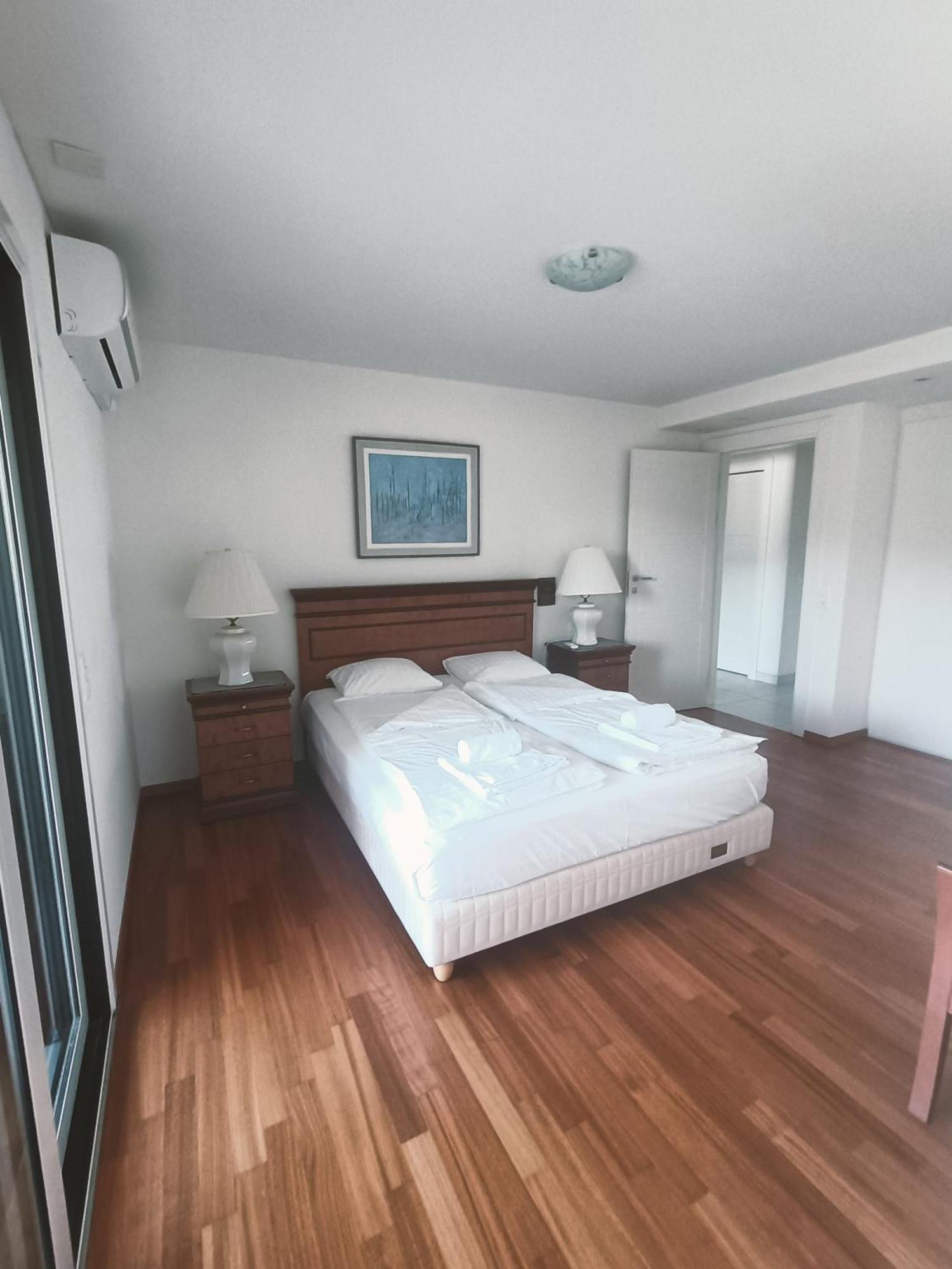 Residenza Vivian Deluxe Apartments Локарно Екстериор снимка