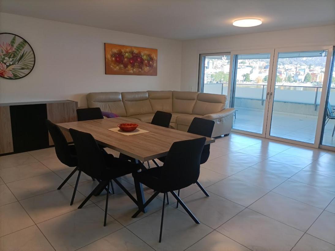 Residenza Vivian Deluxe Apartments Локарно Екстериор снимка