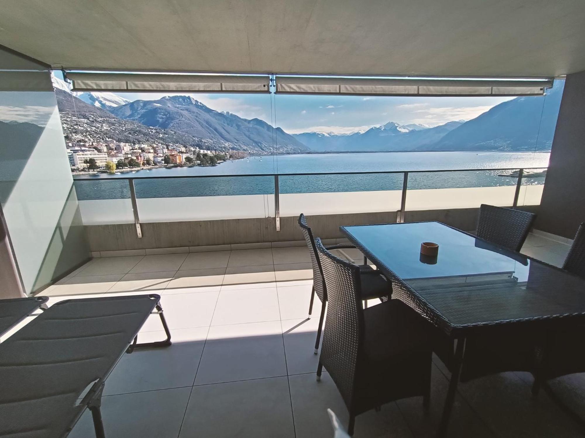 Residenza Vivian Deluxe Apartments Локарно Екстериор снимка