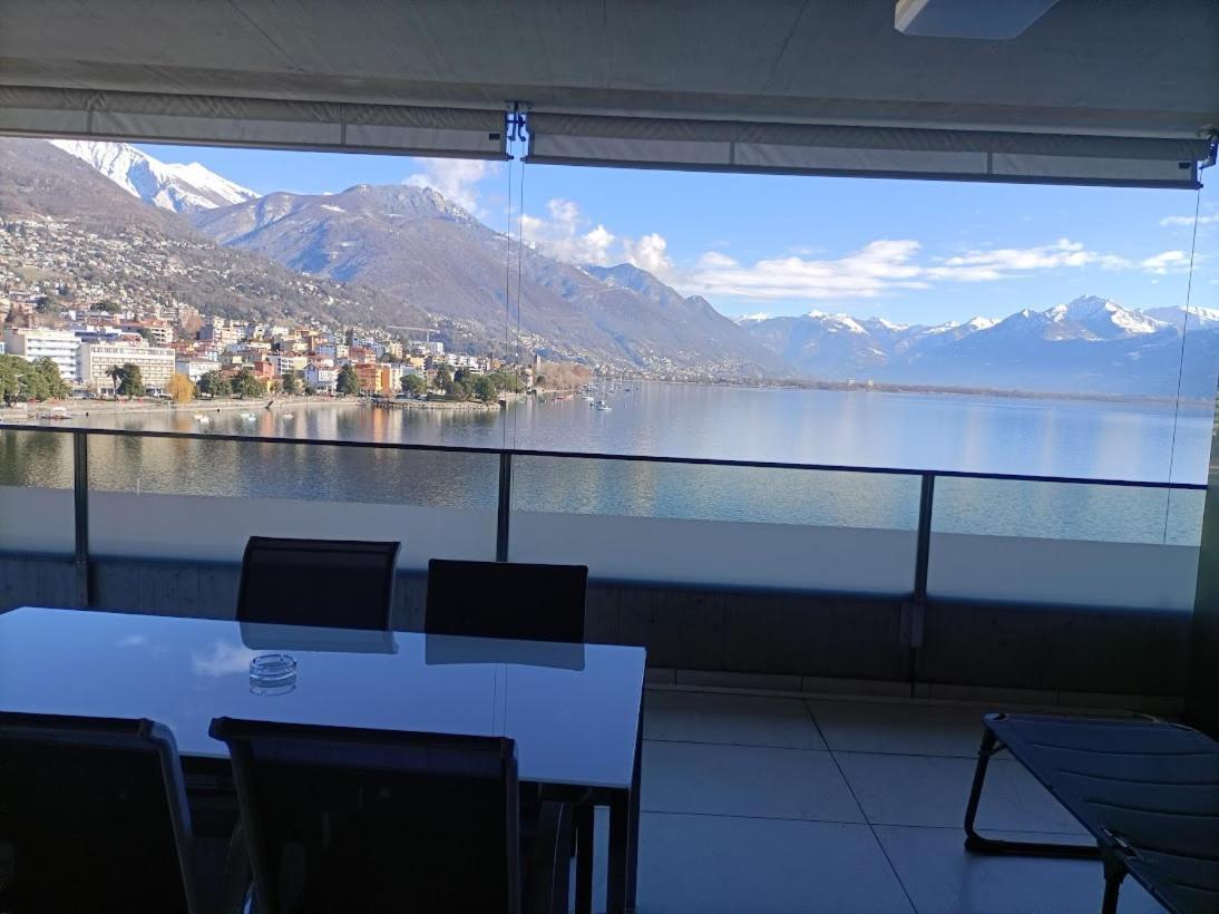 Residenza Vivian Deluxe Apartments Локарно Екстериор снимка