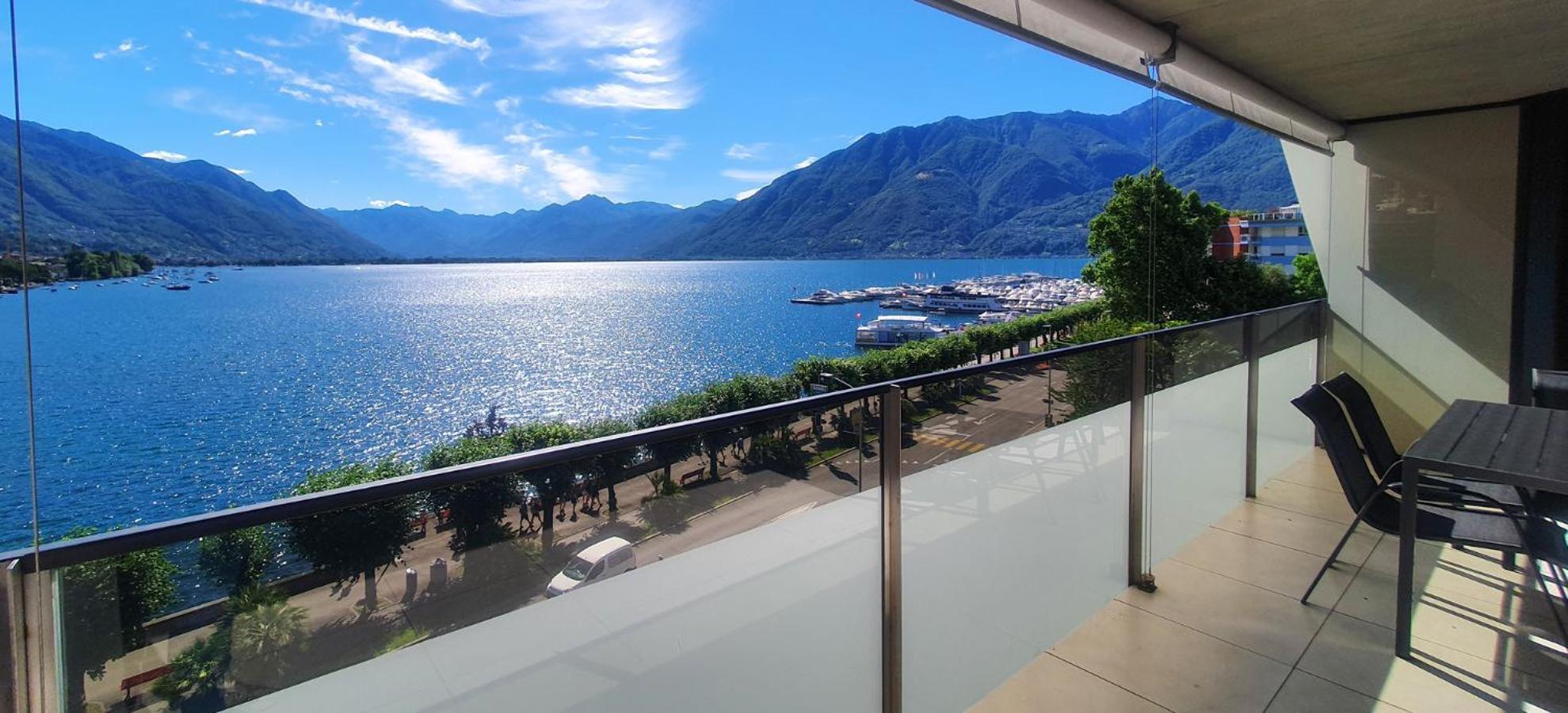 Residenza Vivian Deluxe Apartments Локарно Екстериор снимка